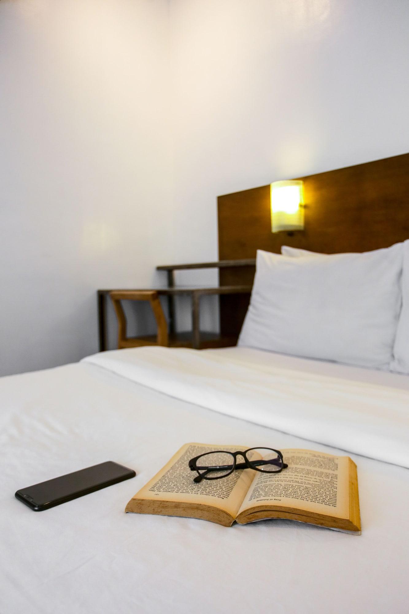 Hotel Durban Makati City Bagian luar foto