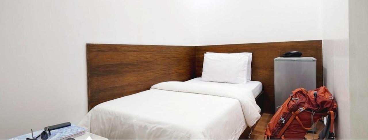 Hotel Durban Makati City Bagian luar foto